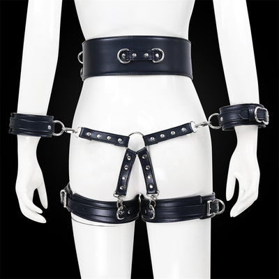 Bondage Harness Fashion Gothic Collar, PU Sexy Punk Choker met Alloy Heart Dangle voor Vrouw