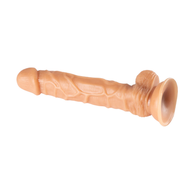 Krachtig trillend en draaiend seksproduct Pene Di Gomma